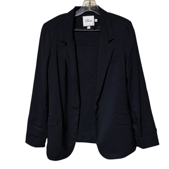 Chaus Size 14 Two Piece Pinstriped Navy Blue Suit EUC - Picture 3 of 8